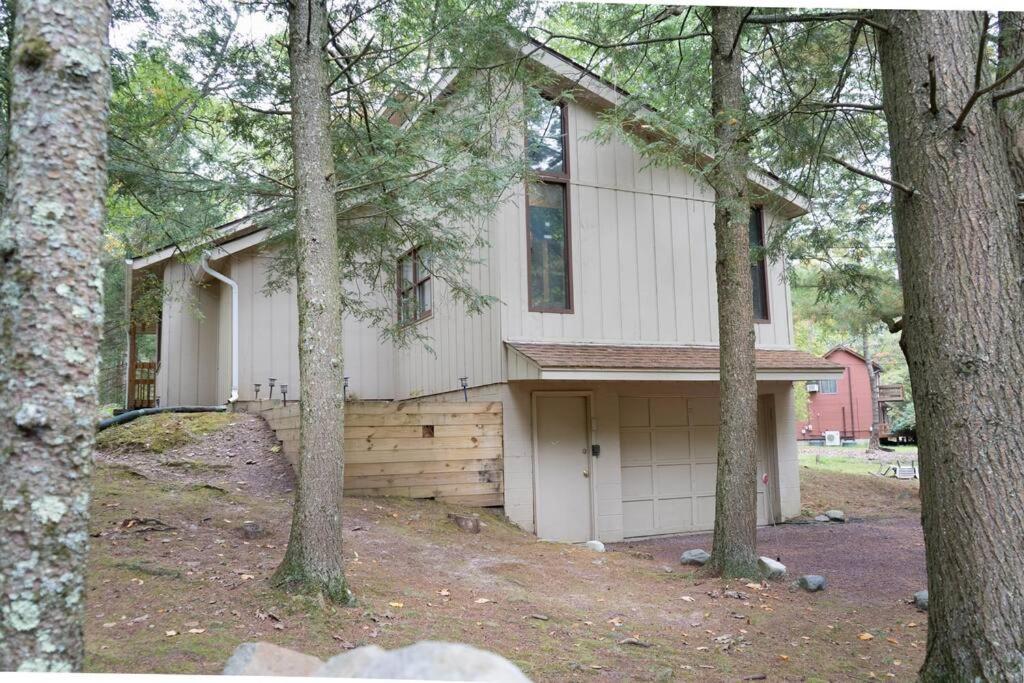 Racc00ns Retreat Holiday home Lake Harmony